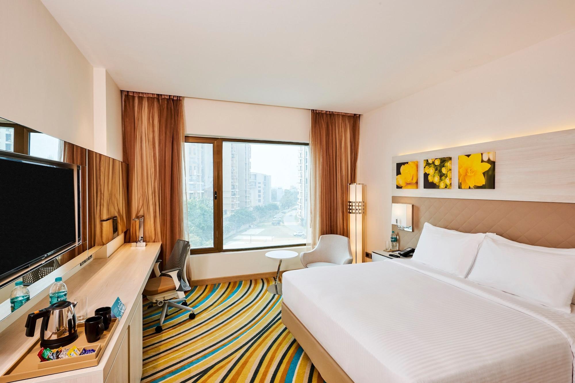 Hilton Garden Inn Lucknow Buitenkant foto