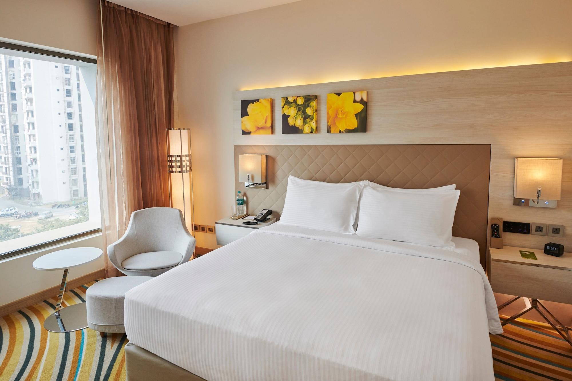 Hilton Garden Inn Lucknow Buitenkant foto