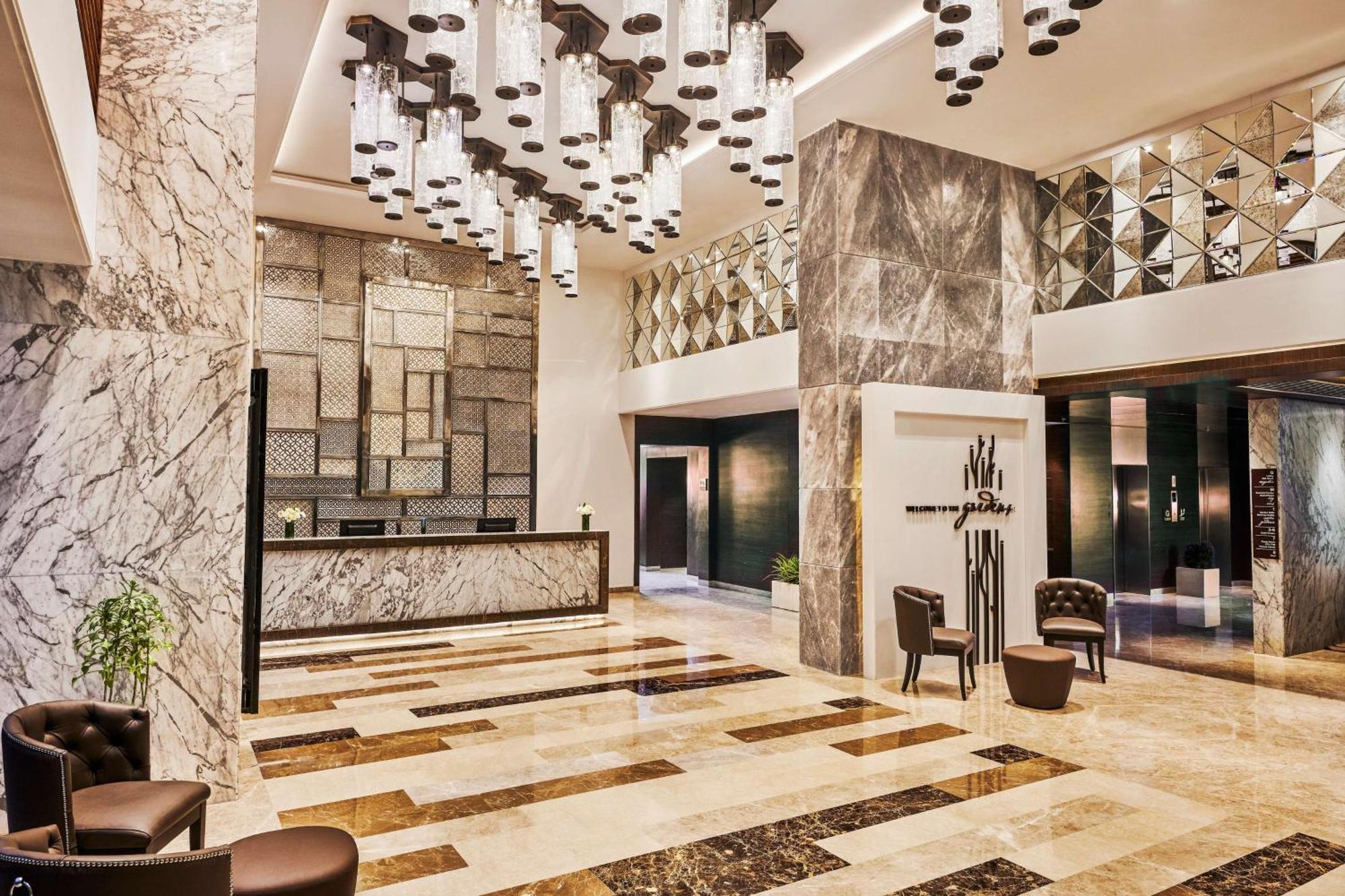 Hilton Garden Inn Lucknow Buitenkant foto